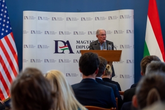 Jeff Sessions tartott előadást Akadémiánkon