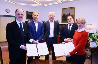 Együttműködési megállapodás született a Deloitte tanácsadó cég és a Magyar Diplomáciai Akadémia között